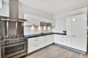 interior cocina moderna colores blancos